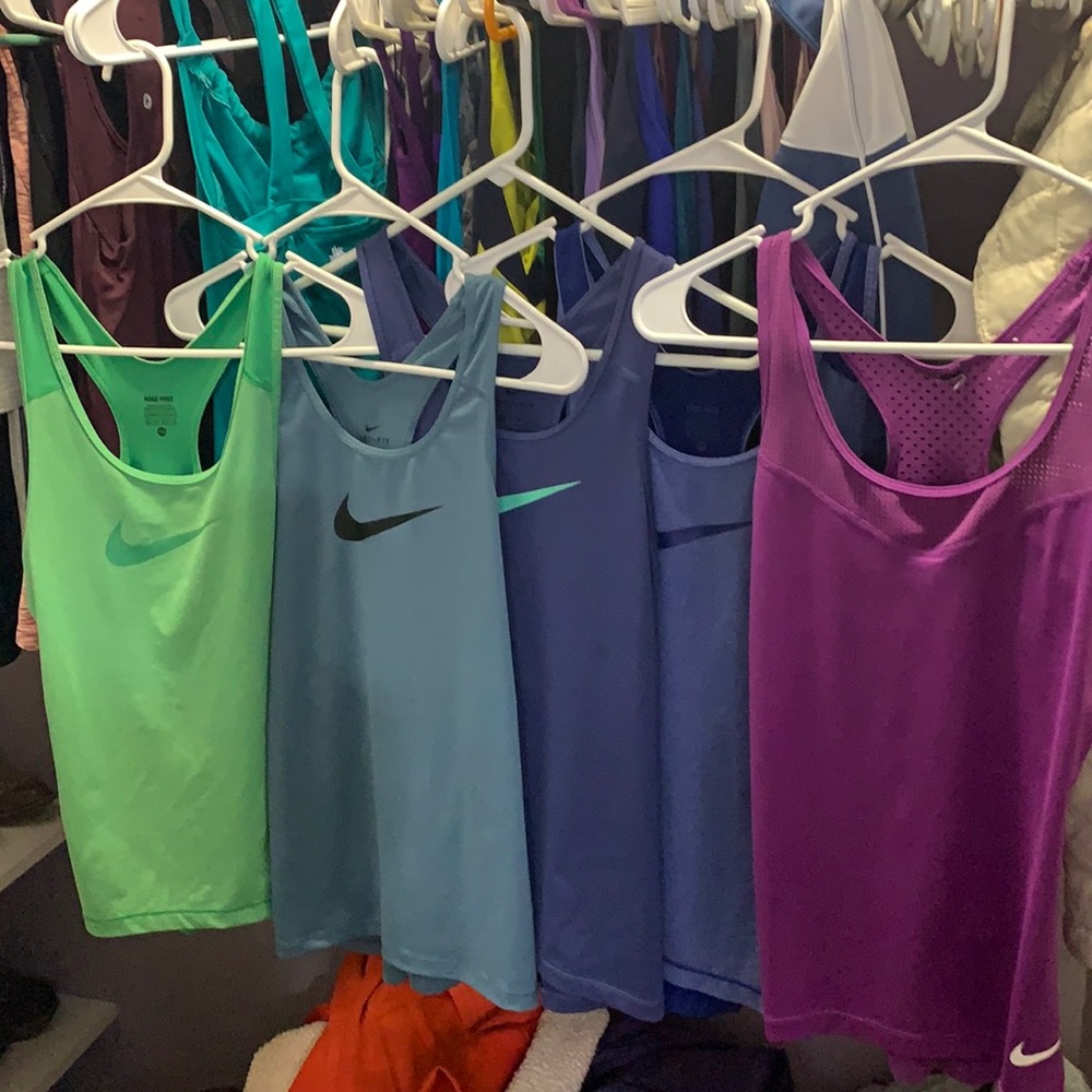 Nike  fitted